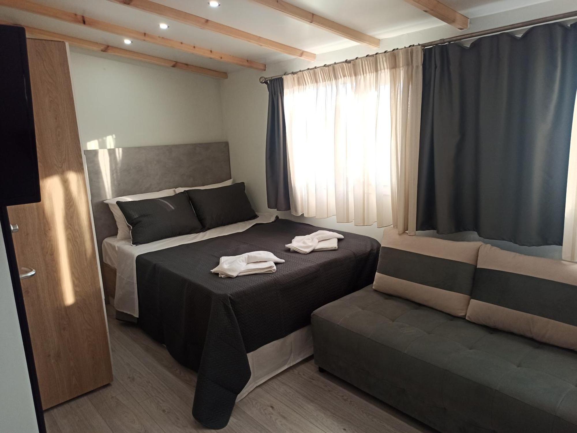Axas Apartments Michaniona Dış mekan fotoğraf